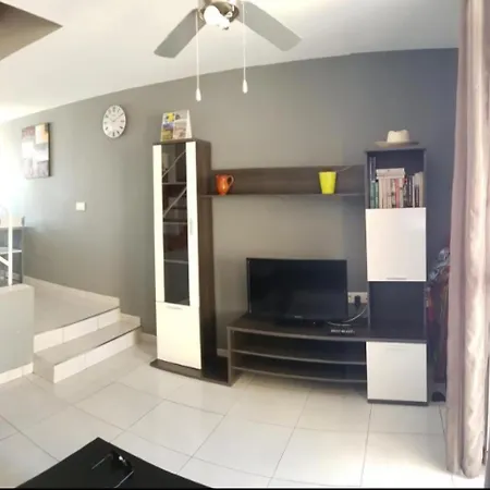 Duplex El Cortijo, Lasamericas Apartment